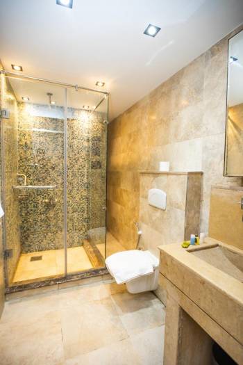 Deluxe Double Room3